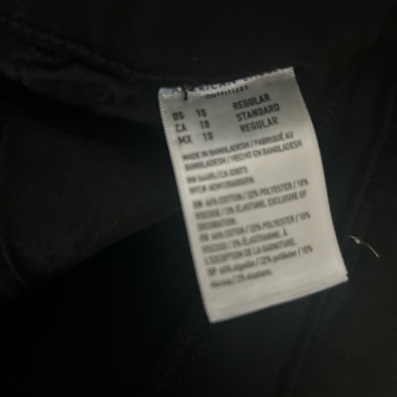 American Eagle Curvy High Rise Ripped Jeans - Picture 4 of 4